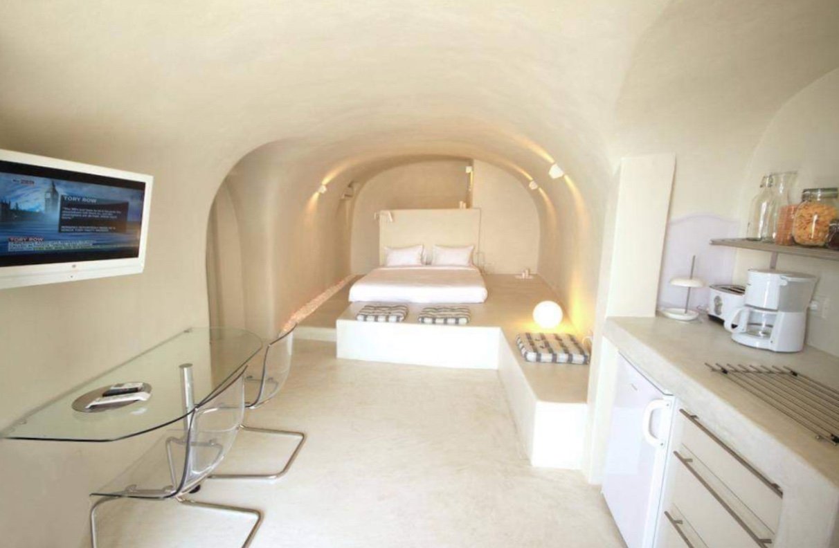 30ebfeb2-ea67-4675-8684-cd1aee9916b0