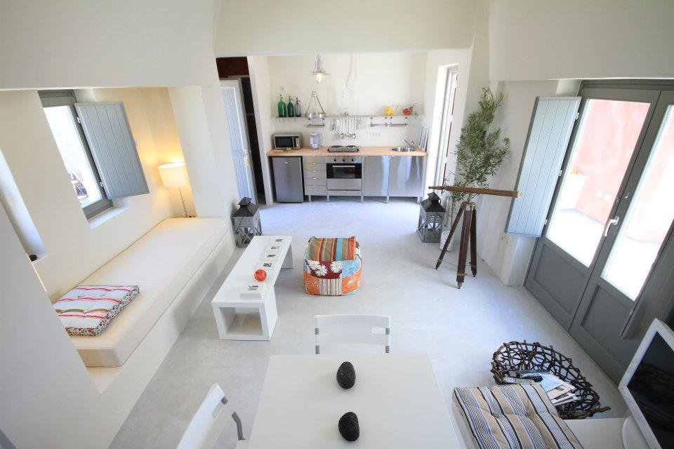 532751_395850603785422_299133143_n